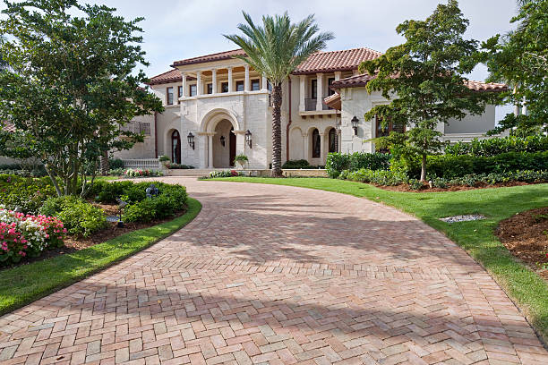 Best Local Driveway Pavers  in Valle Vista, AZ